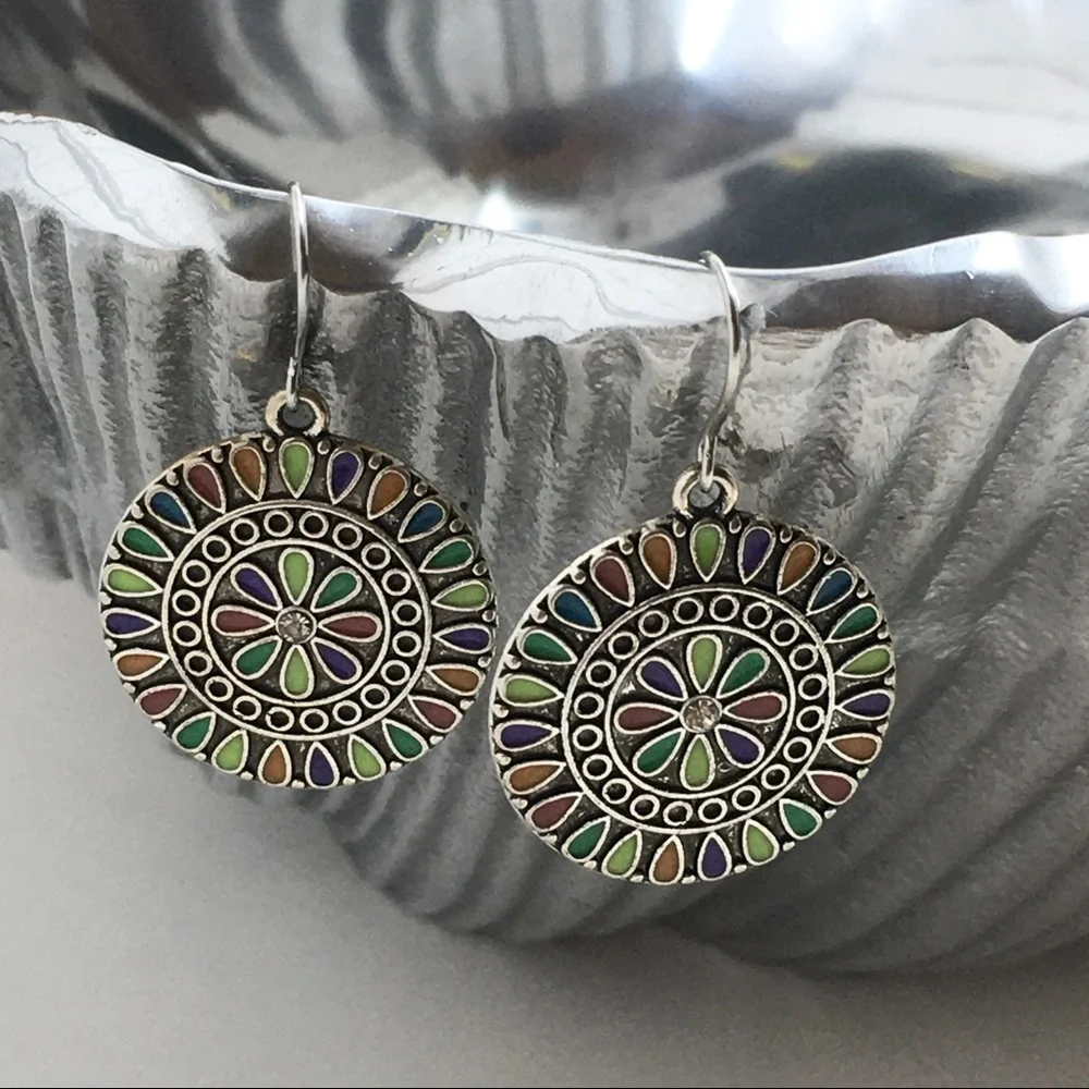 🔴 Multi Color Dangle Earrings - Picture 7 of 7